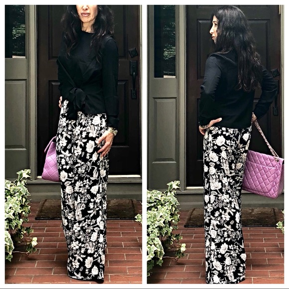 ✨LAST ONE✨Black wide leg floral print pants - Picture 5 of 7